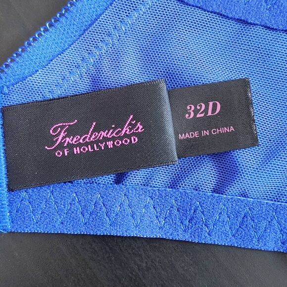 Frederick's of Hollywood Nude and Blue Lace Bra Size 32D NWT Lingerie Shower - Picture 9 of 13